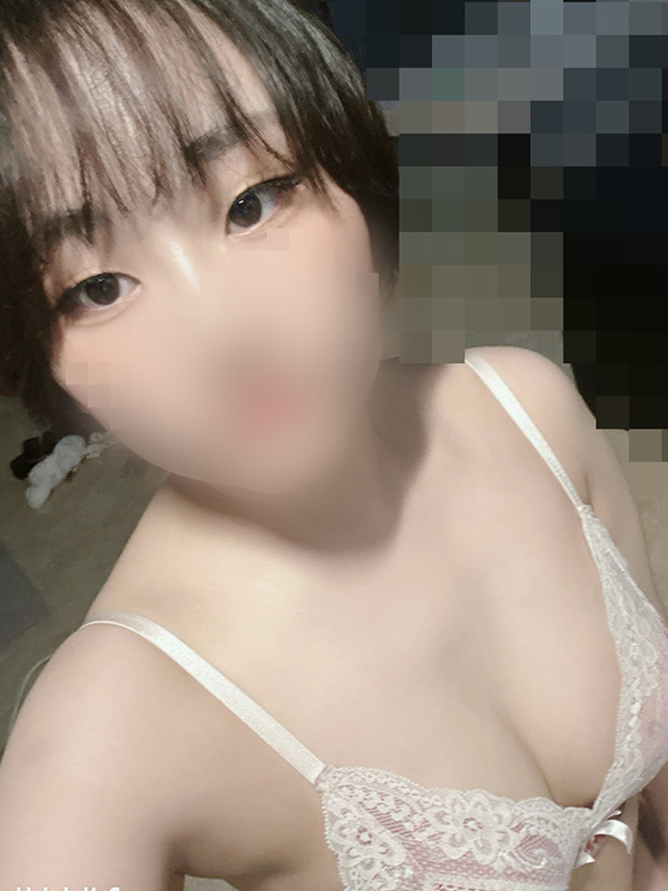 ルリ(22歳)
